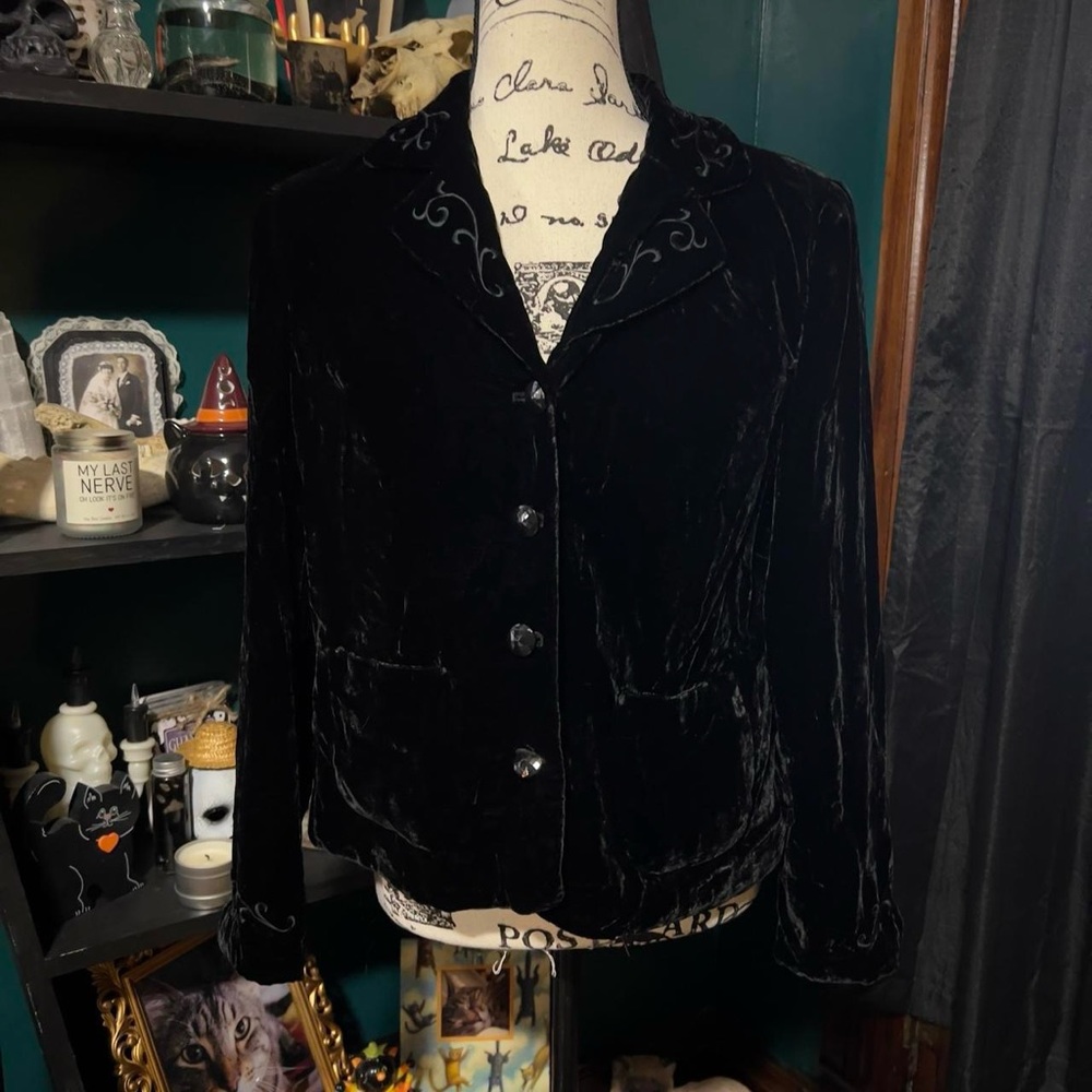 Embroidered Velvet Blazer
